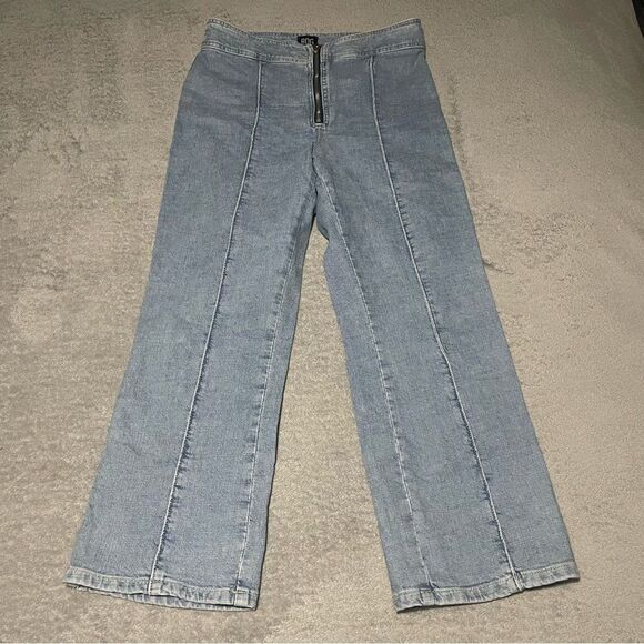 bdg zip front cropped kick flare jeans high waist size 30 VGUC - Picture 2 of 8